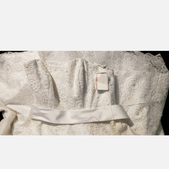 David's Bridal 10042334 size 6 White Strapless lace tea length Wedding Dress - Picture 11 of 16